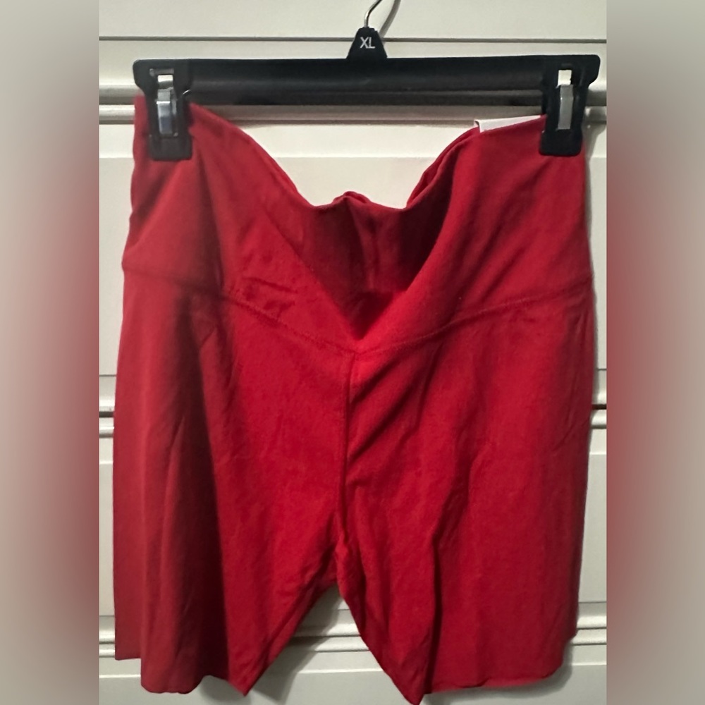 NIKE Yoga Biker Shorts